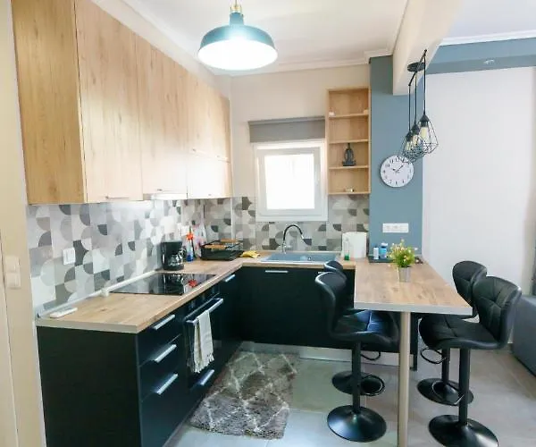 Stylish Urban Getaway By Thesbnb Appartement Thessaloniki