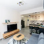 Stylish Urban Getaway By Thesbnb *